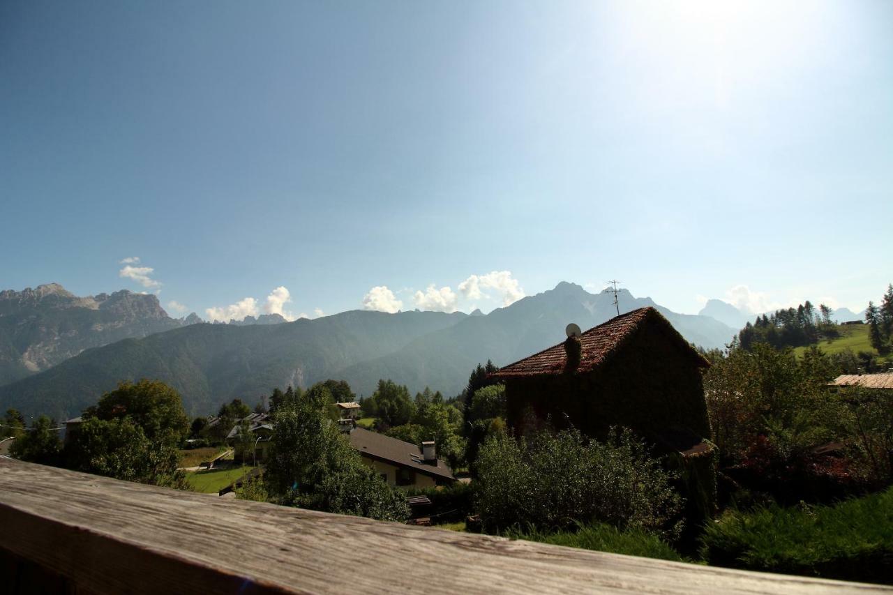 Nonostantetutto B&B Pieve di Cadore Bagian luar foto